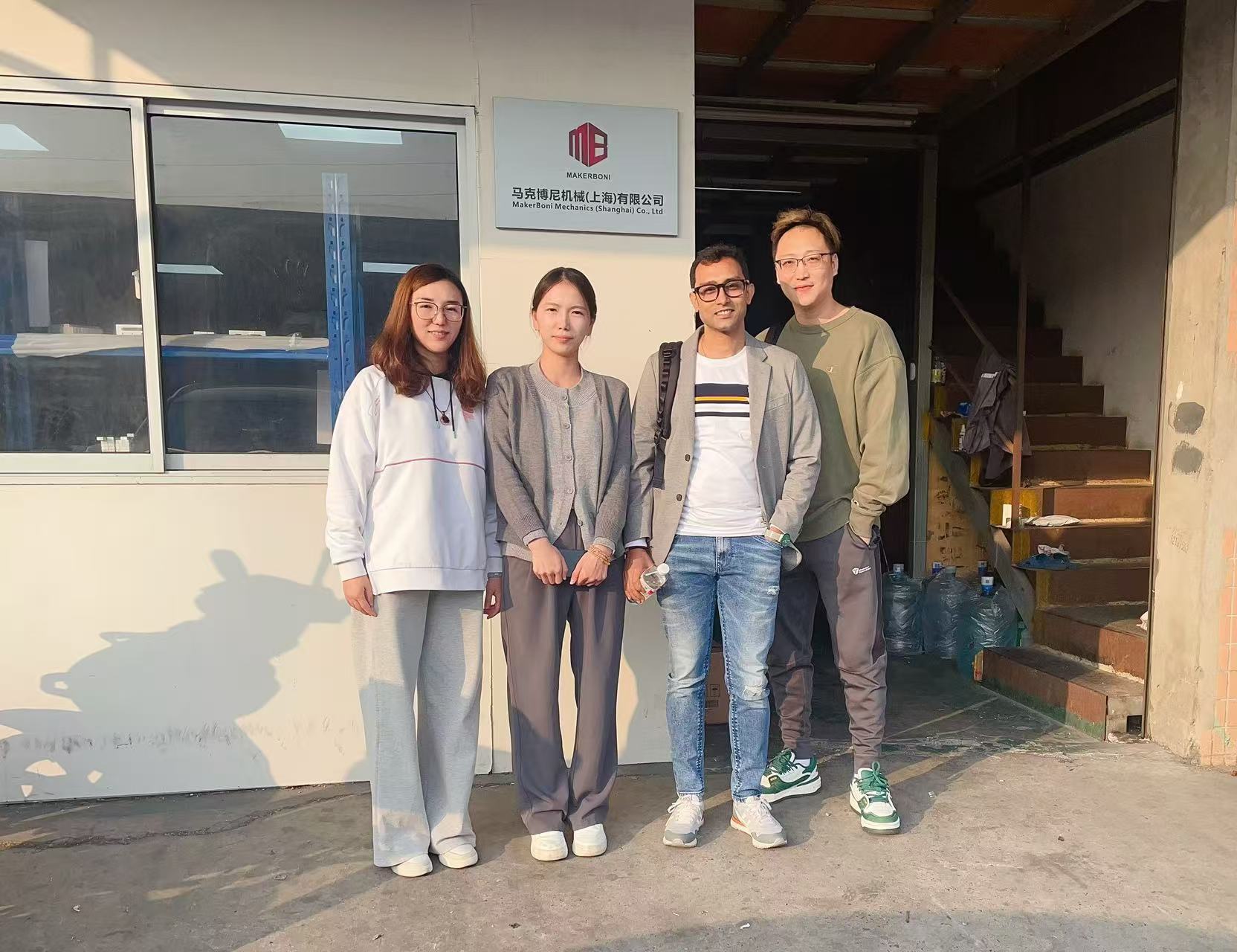 บล็อกบริษัทล่าสุดเกี่ยวกับ เจ้าของโรงงานชาวเวียดนามระดับนานาชาติเยี่ยมชม MakerBoni เพื่อตรวจสอบสถานที่และร่วมมือกัน